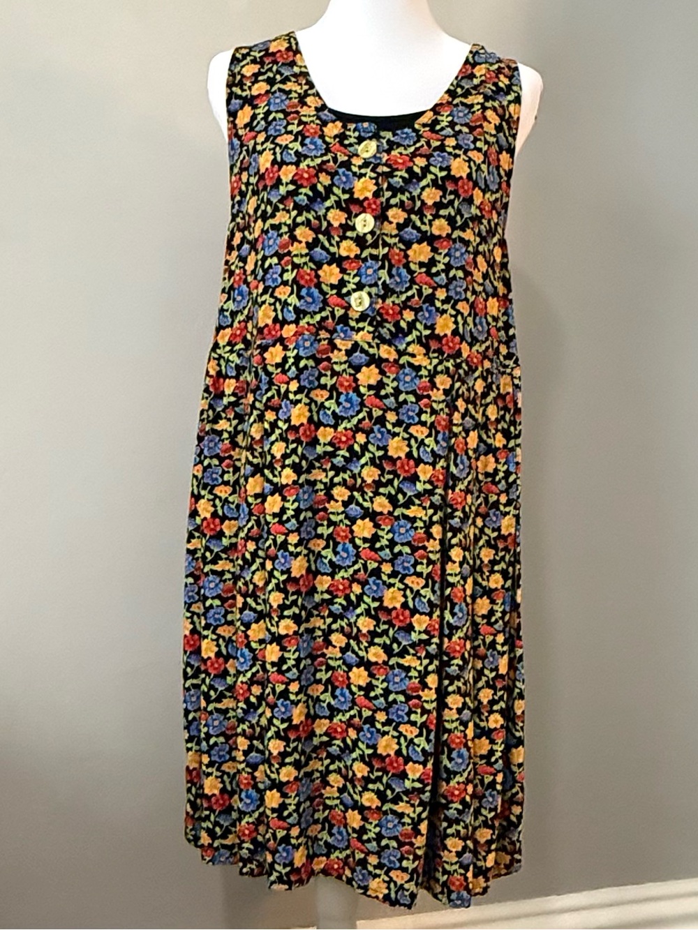 Sleeveless Floral Midi Dress in Black with Multicolor Blooms Sz. L